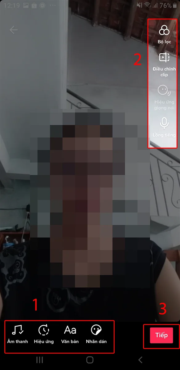 Đăng video với caption bắt mắt